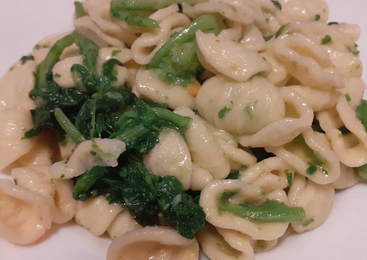 Orecchiette con cime di rapa