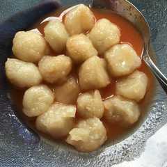 A picture of Cilok pake kaldu tulang ikan.