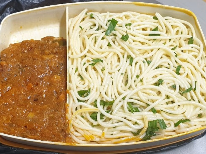 Anti Ribet, Buat Spaghetti with Tuna Sauce Bolognese Enak Terbaru