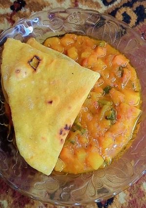 A picture of Patira and Irish soup.