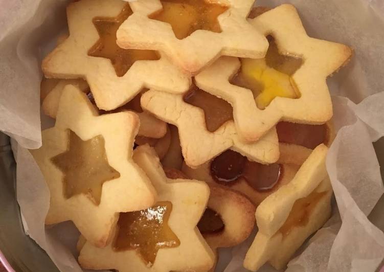 Recetta di Fatto in casa Biscotti  vetrati