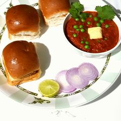 A picture of Pav Bhaji.