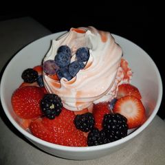 A picture of Strawberry Drizzle.
