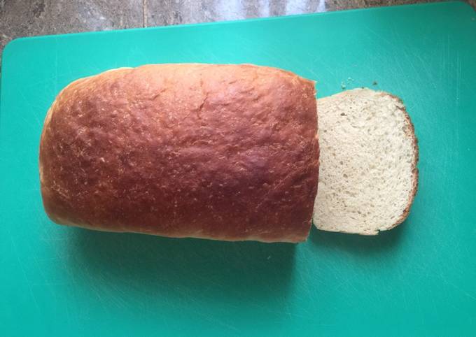 White bread recipe main photo