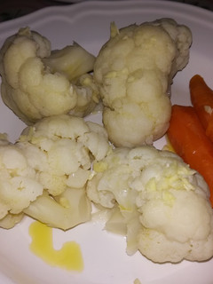 Una foto de Coliflor con zanahoria aliñadas