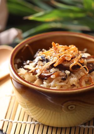 Hình của món 🌱 Xôi Nấm Nấu Chay (Vegan).