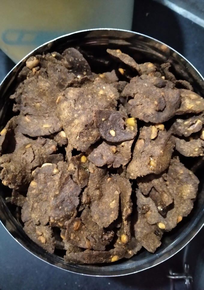 ராகி தட்டுவடை செய்முறை முக்கிய புகைப்படம்