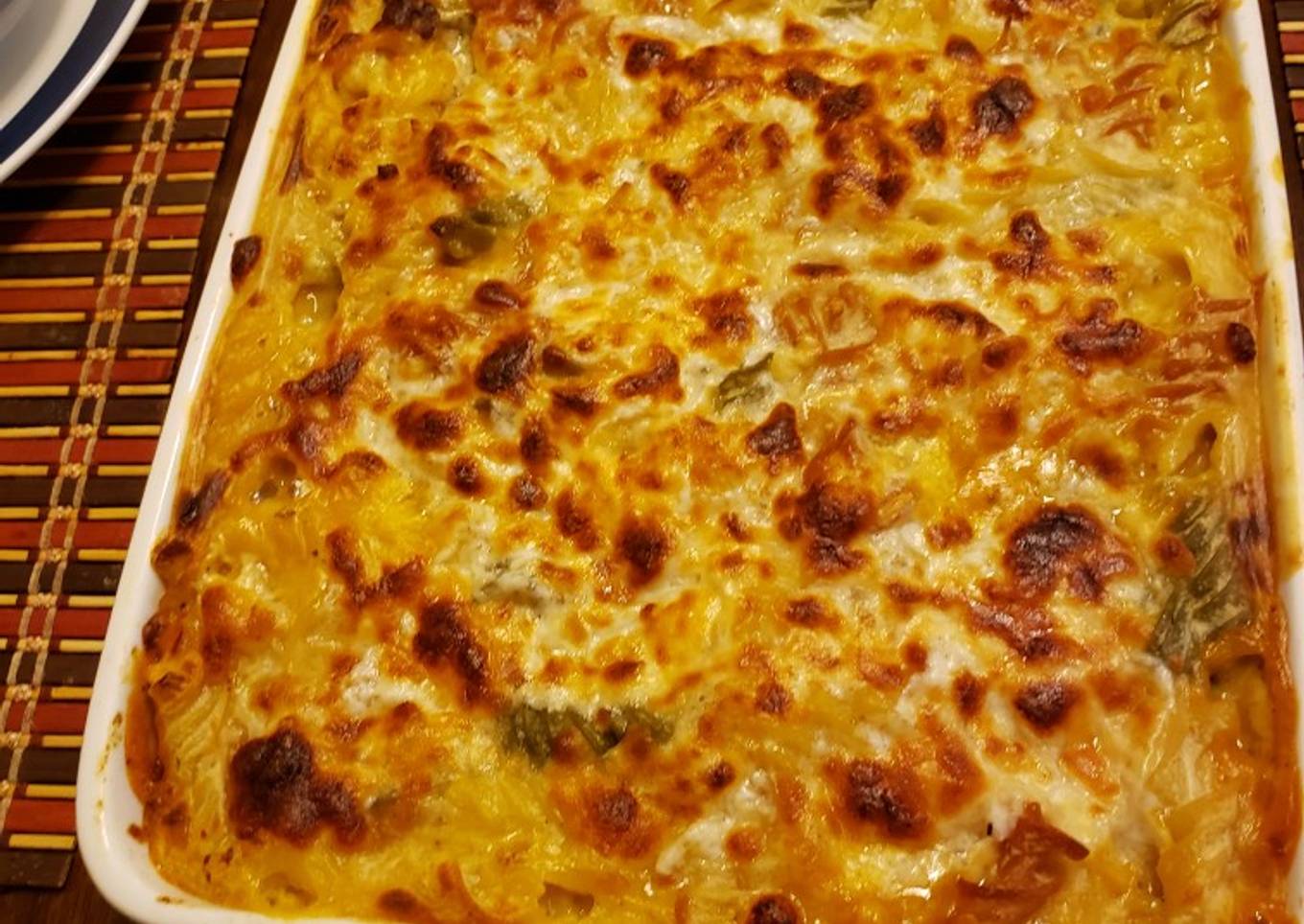 معكرونة بصلصة الباشاميل Pasta with bechamel sauce