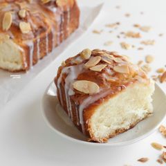 A picture of Almond Sweet Roll.