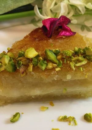 A picture of Creamy Turkish Basbousa Cake.