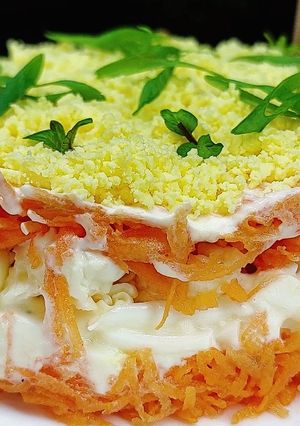 Фото Салат на праздничный стол из сырой моркови.