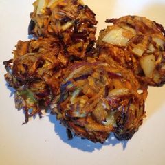 Healthy onion bhaji's A picture of Healthy onion bhaji's.
