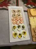 Huevos rellenos de caviar