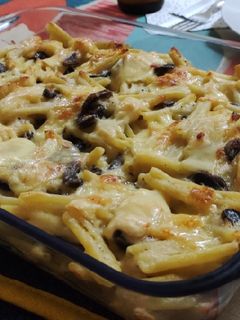 Una foto de Casarecce con salsa de trufa y champiñones