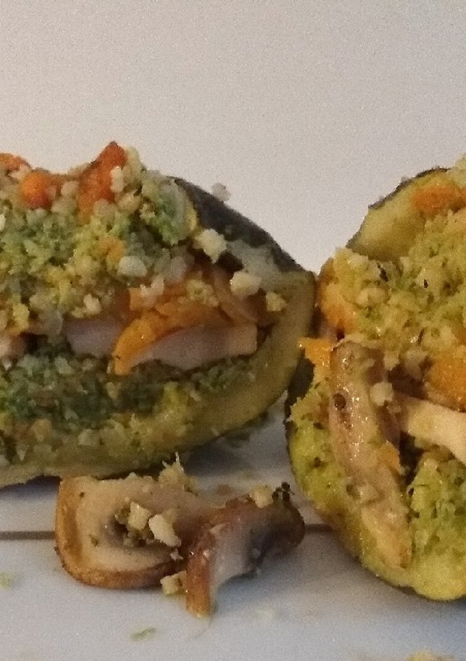Una foto de Calabacín relleno a capas