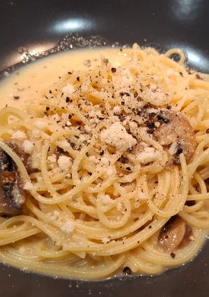 Foto resep Spaghetti Carbonara yg sebenernya (Bukan pakai susu ❌atau cream ❌, tapi telur ✅)
