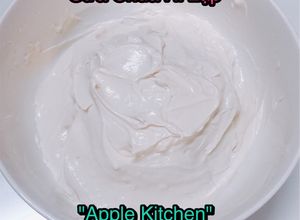 Hình của món Sữa Chua Hi Lạp làm bằng nồi cơm điện.