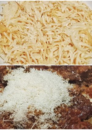 Una foto de Spaghetti Fritos en aceite con ajo y cayena con queso Havarti