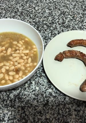Una foto de Montgetas con butifarra