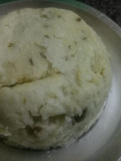 வரகு அரிசி பாசிப்பருப்பு பொங்கல் (Varagu arisi pongal recipe in tamil) செய்முறை முக்கிய புகைப்படம்