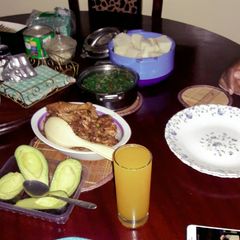 A picture of Wet fry kienyeji chicken with ugali.