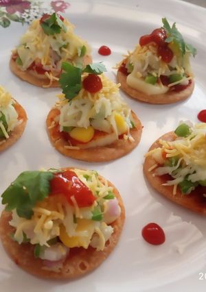 A picture of Papdi Pizza.