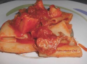 Foto di Paccheri con Vitello, Patate e Concentrato di Pomodoro