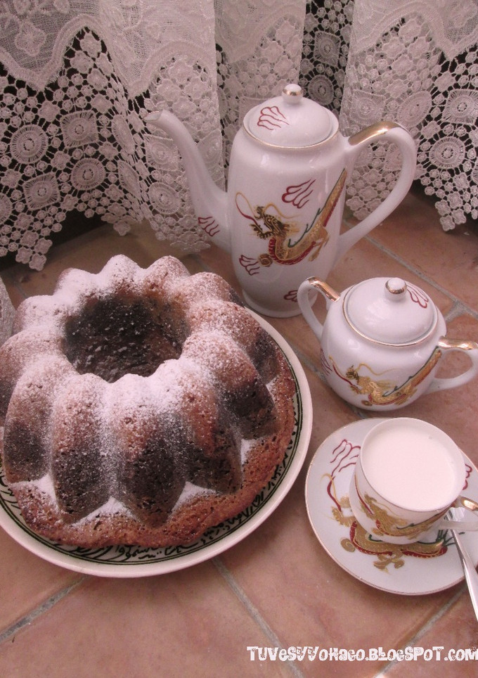 Una foto de Bundt Cake Marmolado