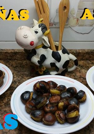 Foto principal de Castañas asadas (al horno, en una sartén y al microondas)