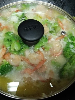 A picture of Shrimp broccoli & rice.