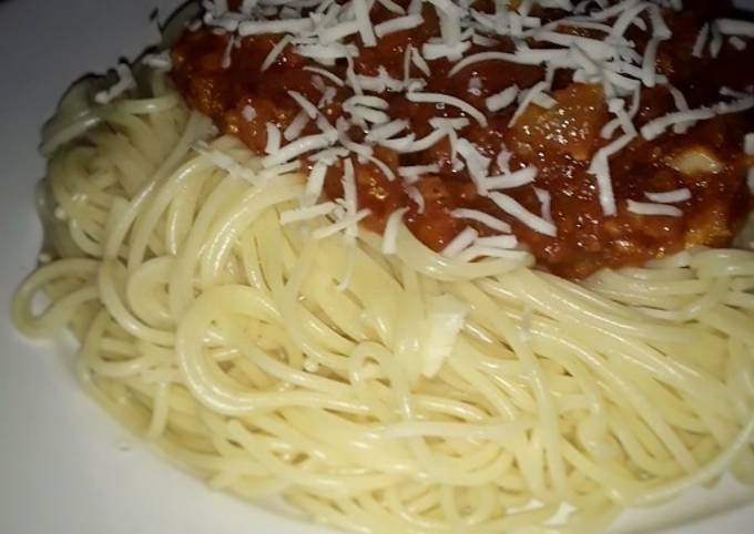Spaghetti saus bolognese (kornet sapi)