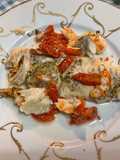 Filets de dorade aux crevettes sauvages, tomates cerises, aneth et citron vert