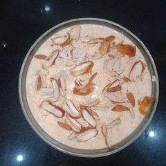 A picture of Sheer khurma.