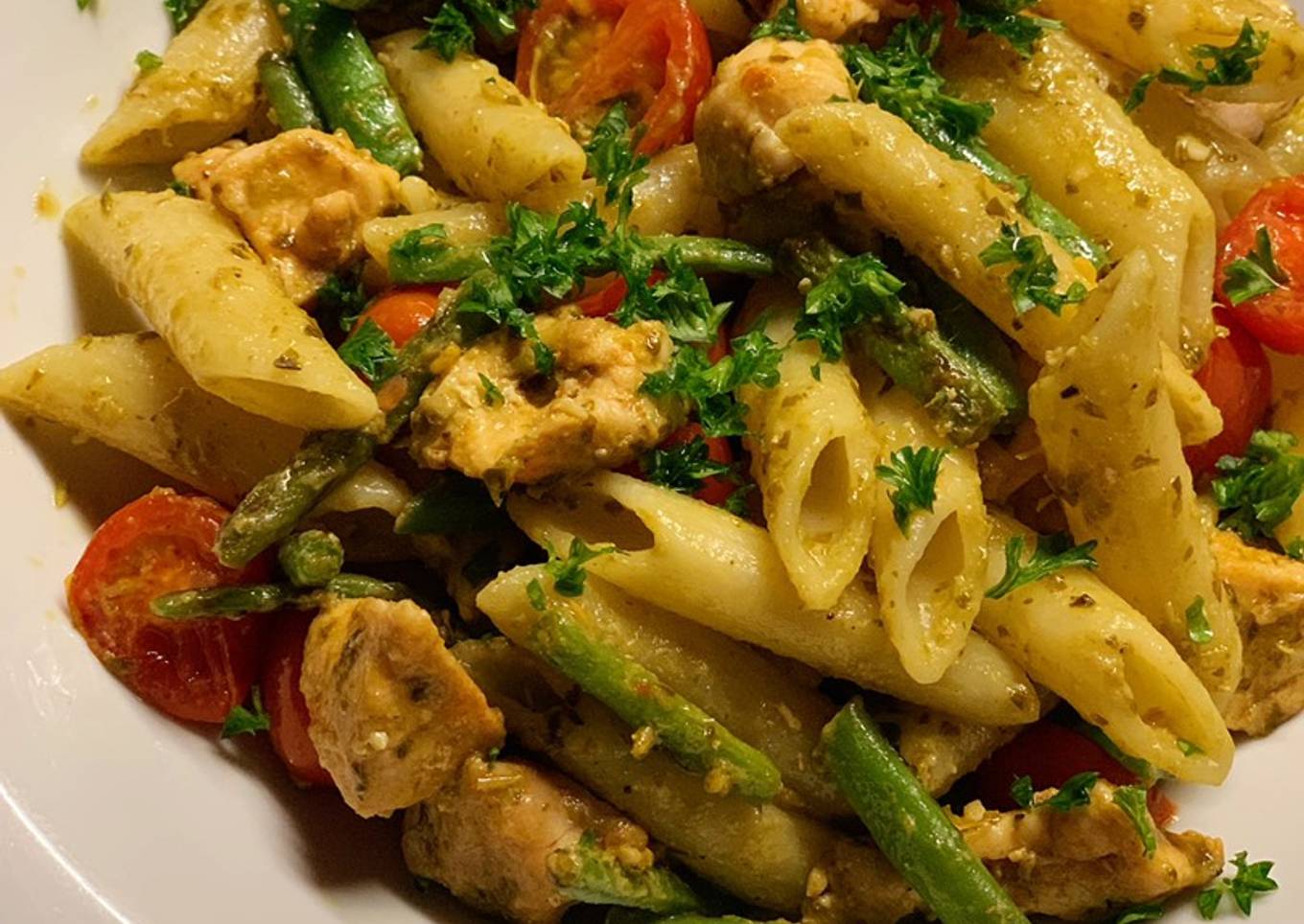 Healthy! Chicken Pesto Pasta