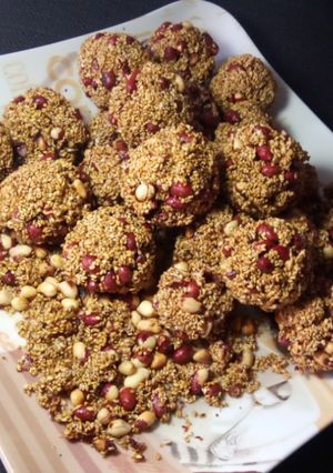 A picture of Roasted Sesame seeds and groundnuts #charityrecipe #weeklycontes.