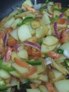 Una foto de Guisado de papitas amarillas