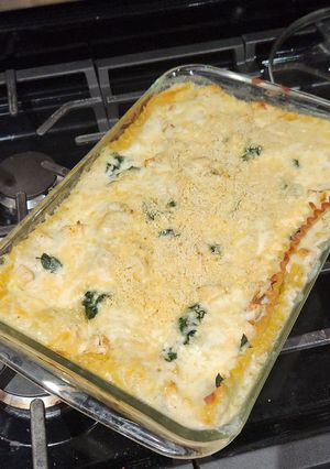 A picture of Creamy Turkey and Spinach Lasagna.