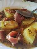 Patatas guisadas con morro de cerdo