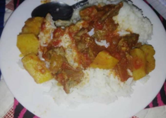 Boiled rice served with beef stew#festivecontestkakamega#
