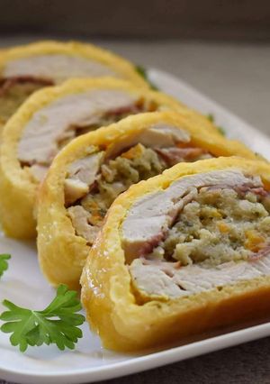 Göngyölt csirkemell sajtkabátban recept fotója