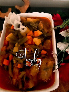 عکسی از دستور خوراک لوبیا سبز با دنبالچه گوساله🍂