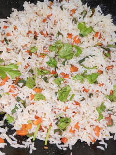 ஃப்ரைட் ரைஸ்(fried rice recipe in tamil) செய்முறை முக்கிய புகைப்படம்