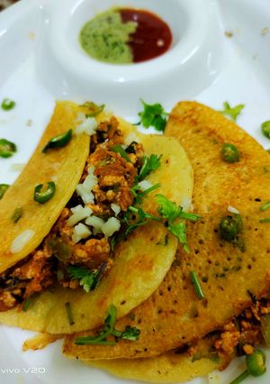 हेल्दी मूंग दाल चीला (Healthy moong dal cheela recipe in Hindi) रेसिपी मुख्य फोटो
