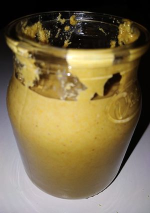 Una foto de Tahini casero