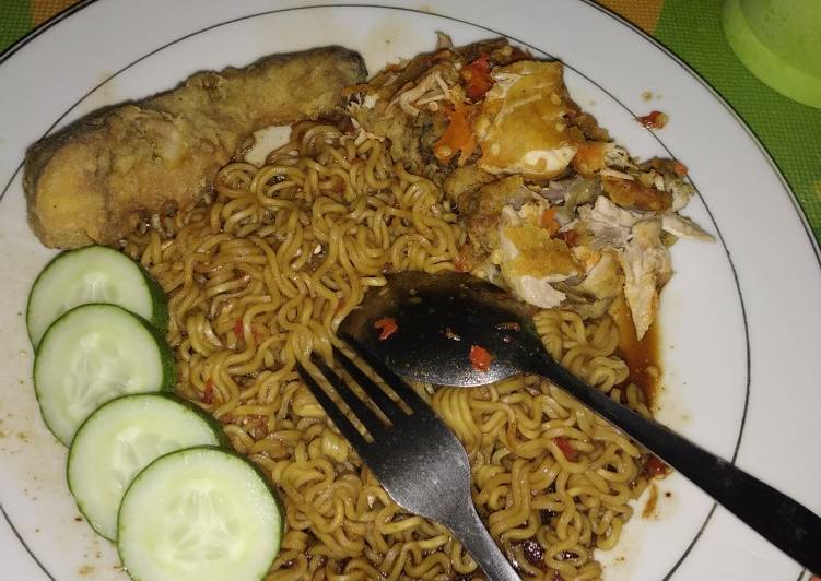 Cara Gampang Menyiapkan Mie goreng pedas nampol#5resepbaruku Anti Gagal