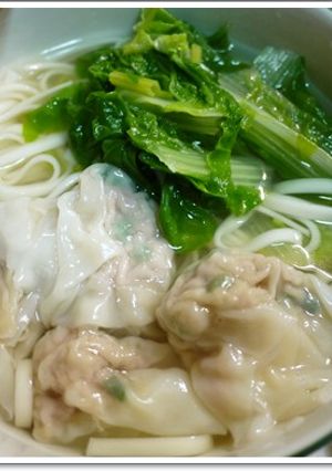 餛飩麵~簡單做..教你怎麼包餛飩 的食譜成品照片
