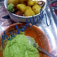 A picture of Herbs and dessicated coconut green chutney!.
