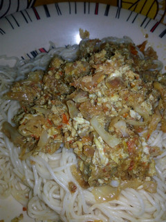 A picture of Spaghetti and cabbage sauce.