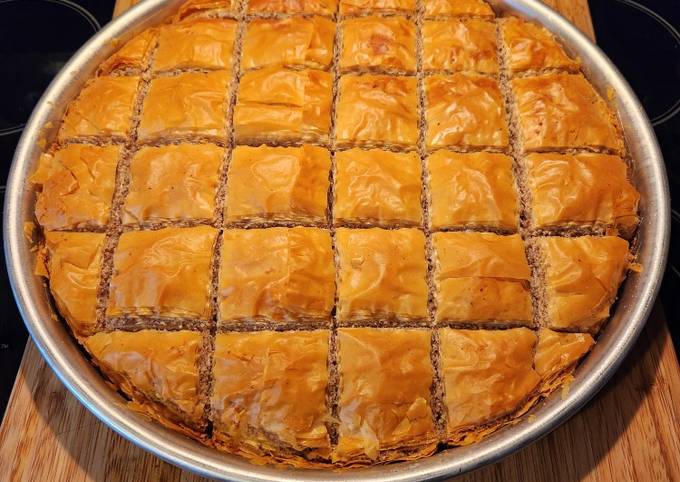 Easy Greek Baklava Recipe - Supergolden Bakes