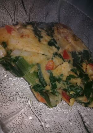 Una foto de Tortilla de acelga rica y fácil apta para bebés